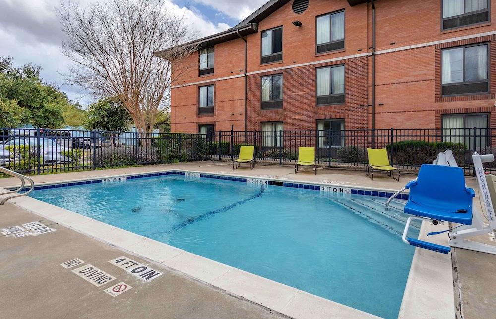 Extended Stay America Suites Houston Med Ctr NRG Park Kirby photo 22