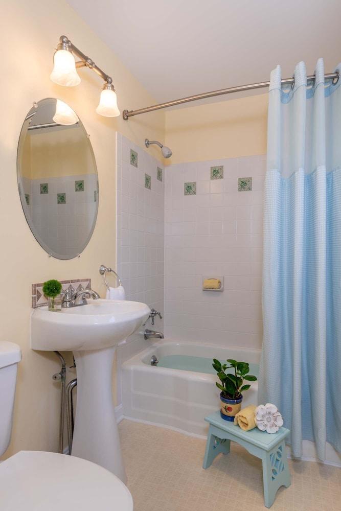 Tucker Hill Lodge photo 35
