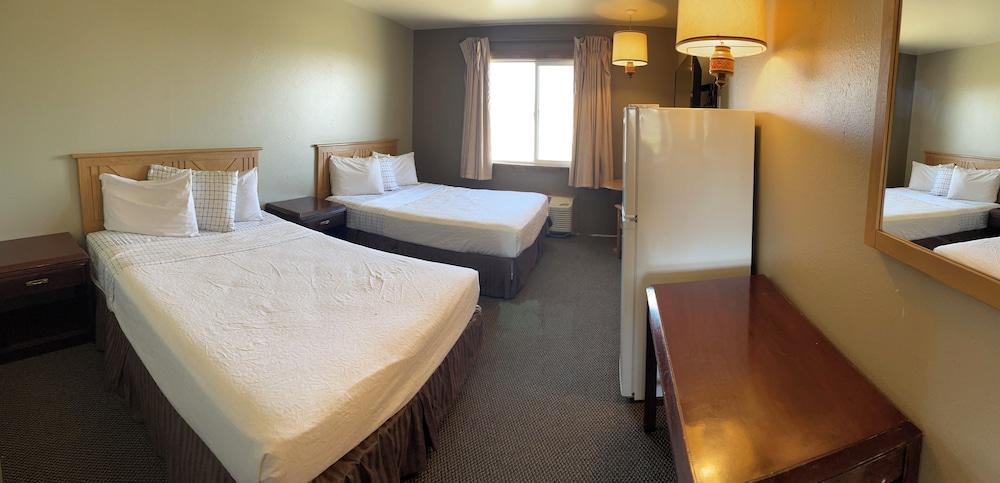 Rawlins Western Lodge photo 13