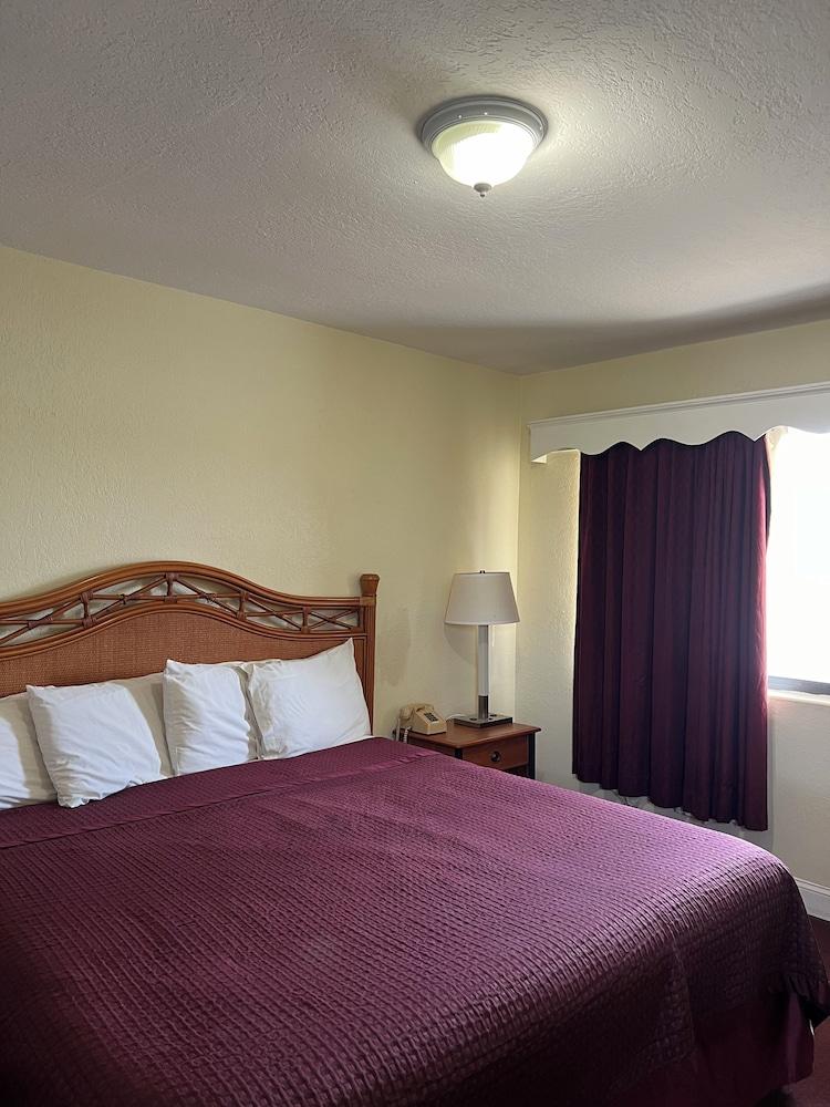Budget Inn photo 4