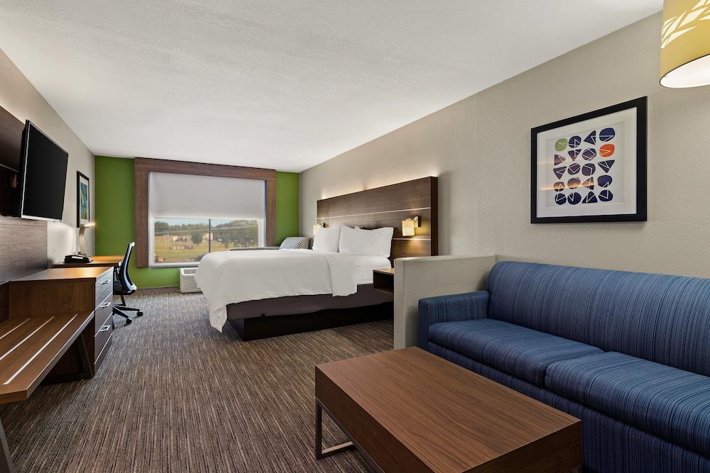 Holiday Inn Express Hotel & Suites Okmulgee by IHG photo 12