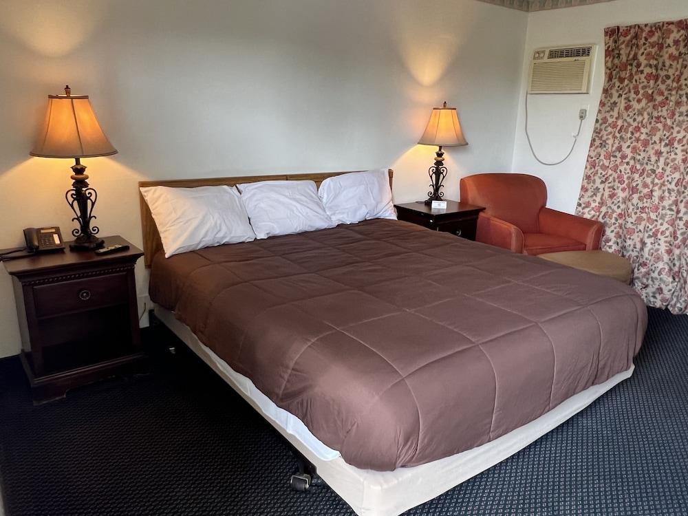 American Inn photo 6