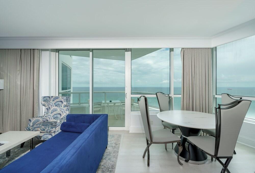 Residences at Fontainebleau Miami photo 70