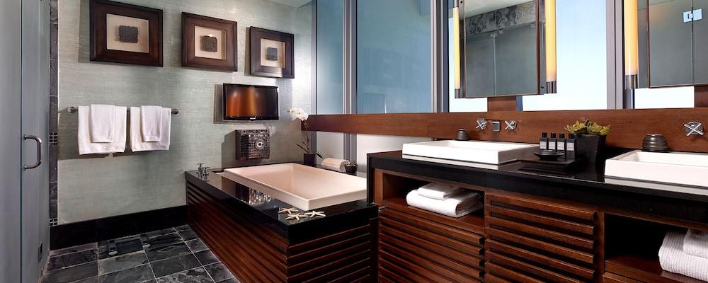 The Setai photo 14