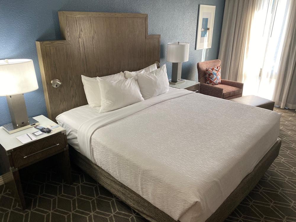 Crowne Plaza Hotel Jacksonville Airport/I-95N by IHG photo 55