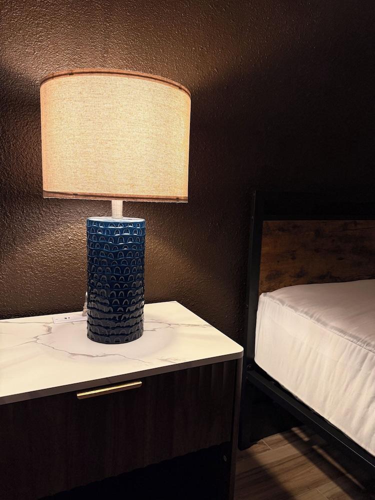 The Windmill Motel photo 8