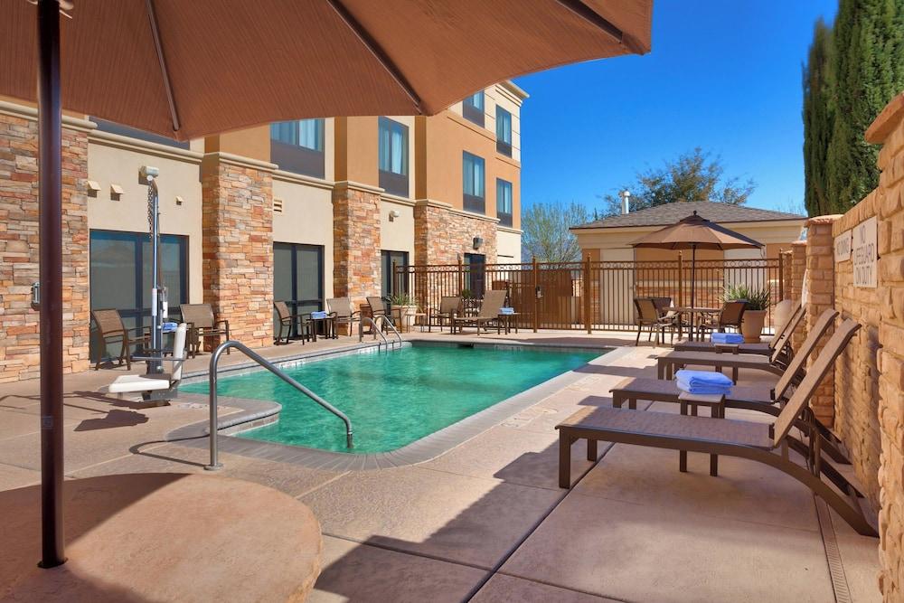 Springhill Suites by Marriott Thatcher photo 1