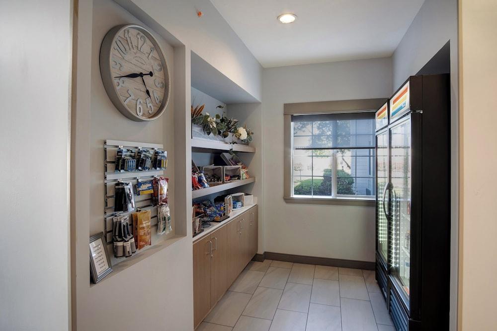 Holiday Inn Express Portland East - Troutdale by IHG photo 15