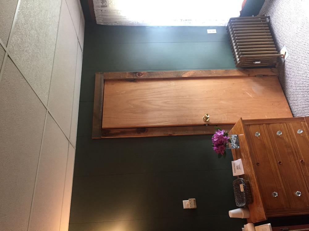 The Wheelhouse Inn photo 10