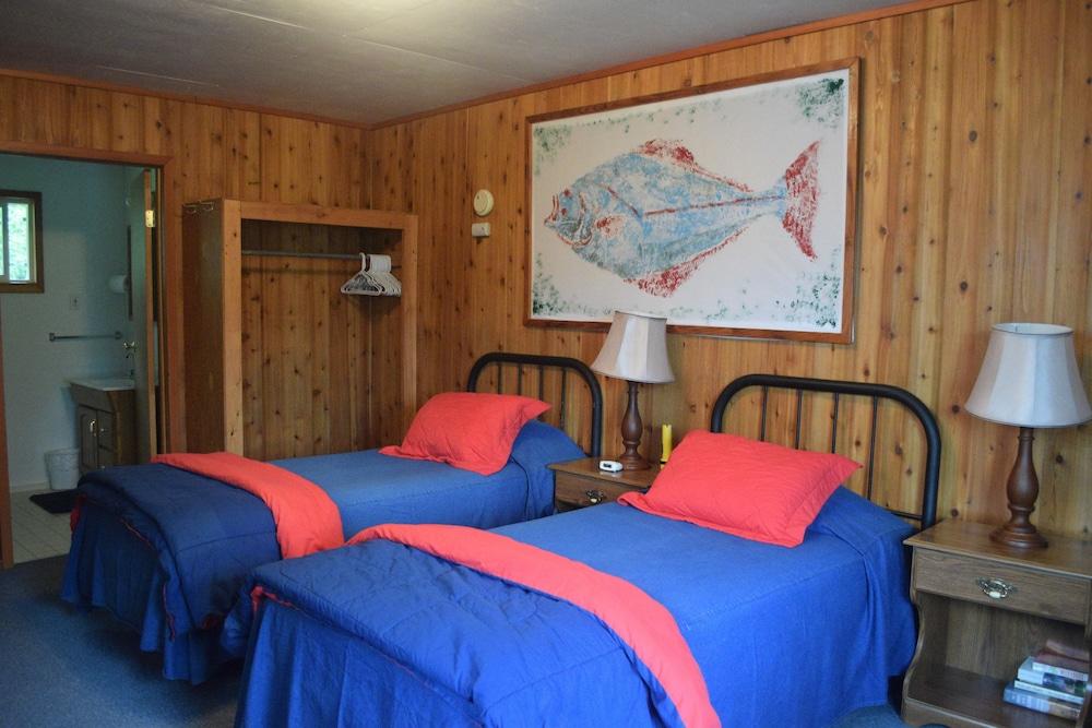 Zachar Bay Lodge Inc photo 21