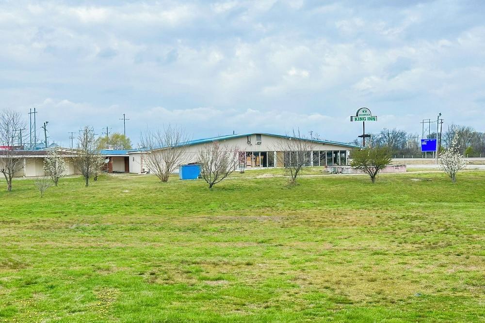 Shamrock Kings Inn By Oyo Marked Tree I-555 photo 72