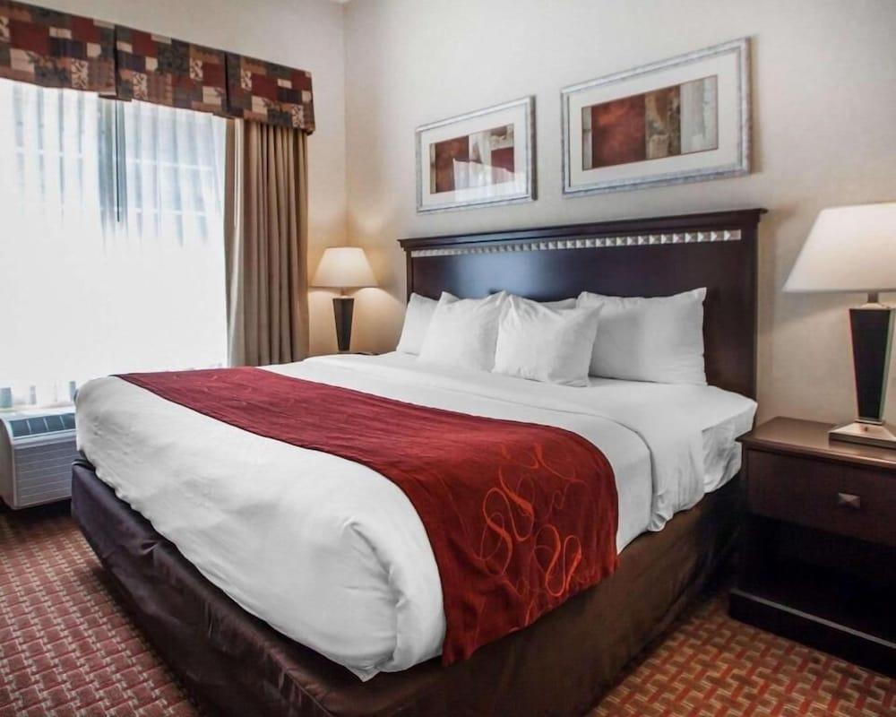 Garner Hotel Mahwah by IHG photo 37