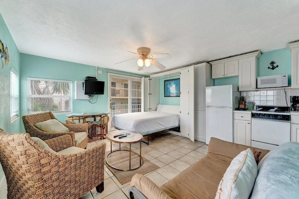 The Seashell Suites photo 5