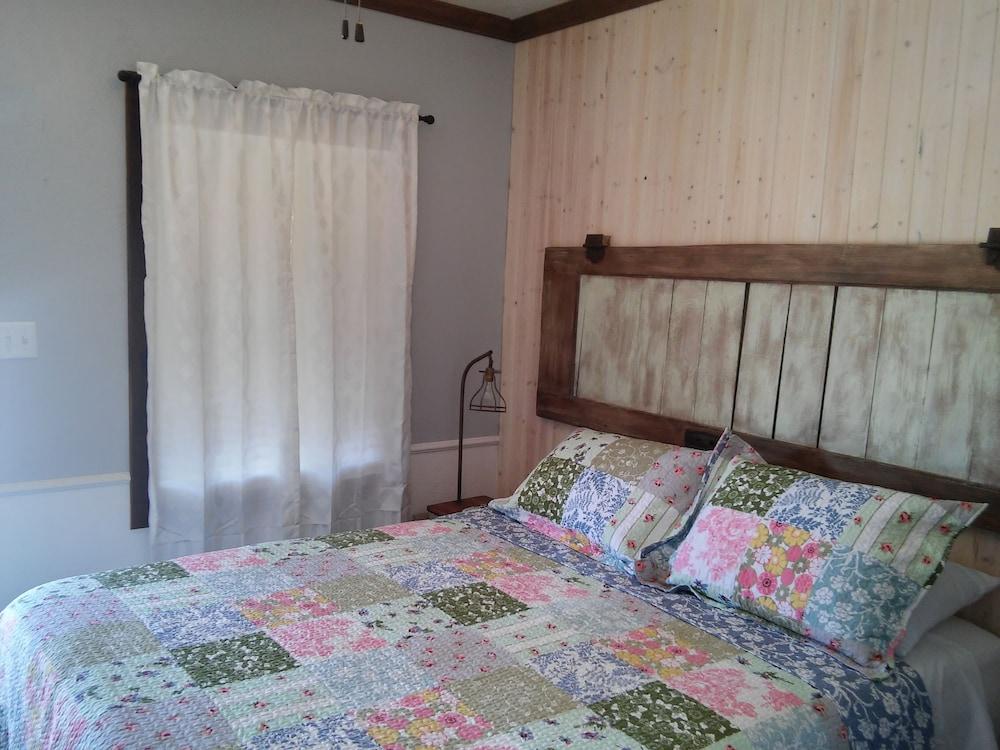 Squaw Valley Motel photo 4