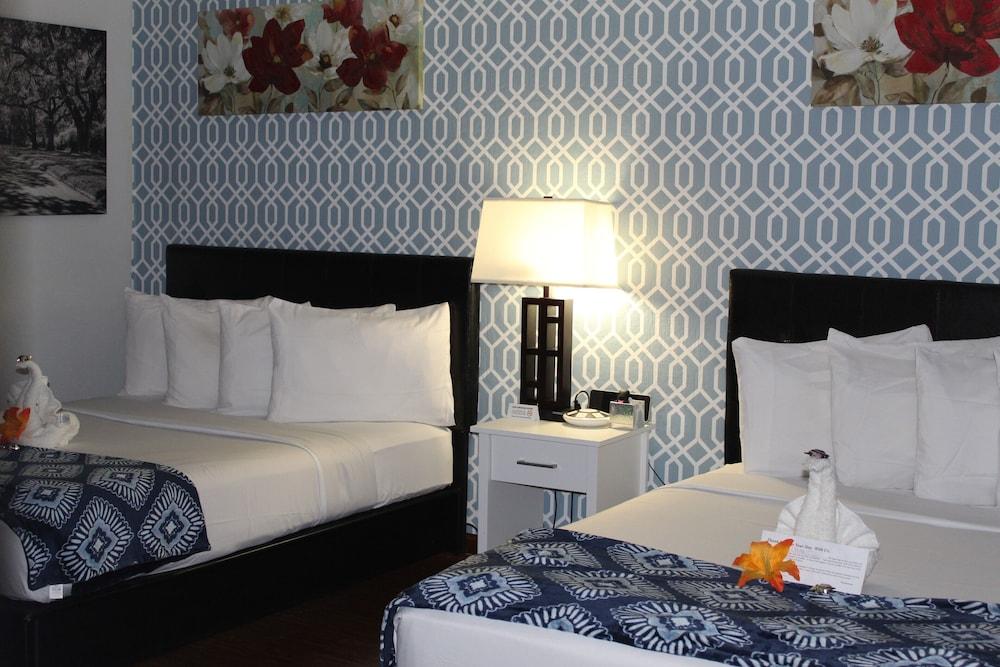 Arrowhead Motel photo 13