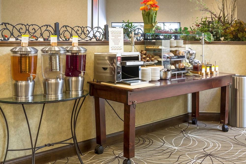 DoubleTree by Hilton Boston - Milford photo 37
