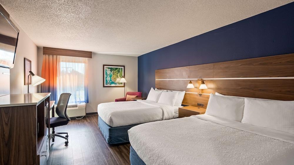 Best Western Plus Lexington Inn photo 11
