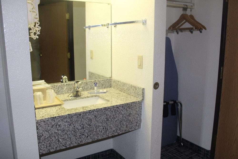 Pier Inn photo 9