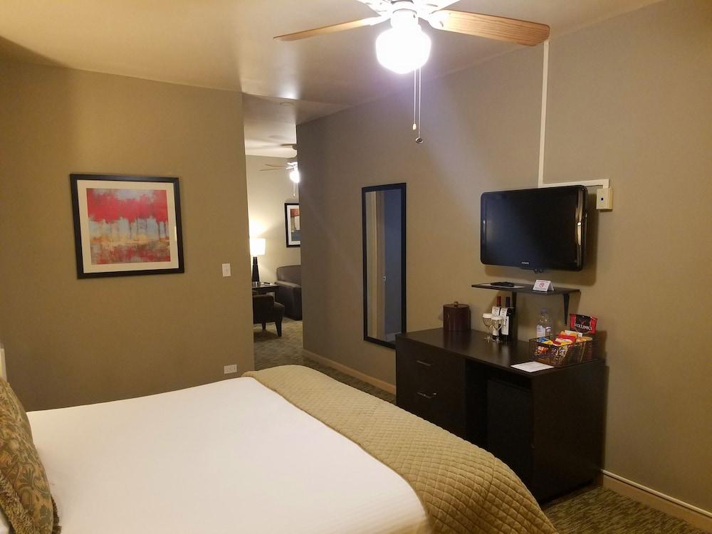 The Majestic Hotel photo 8
