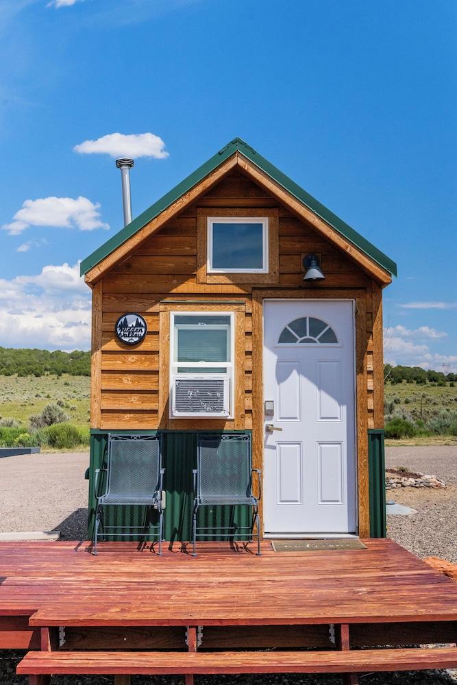 Trail and Hitch Tiny Home Hotel and RV photo 51