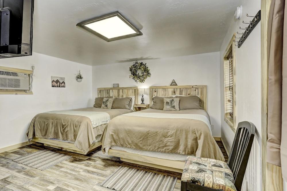 Cascade Lake Inn photo 14