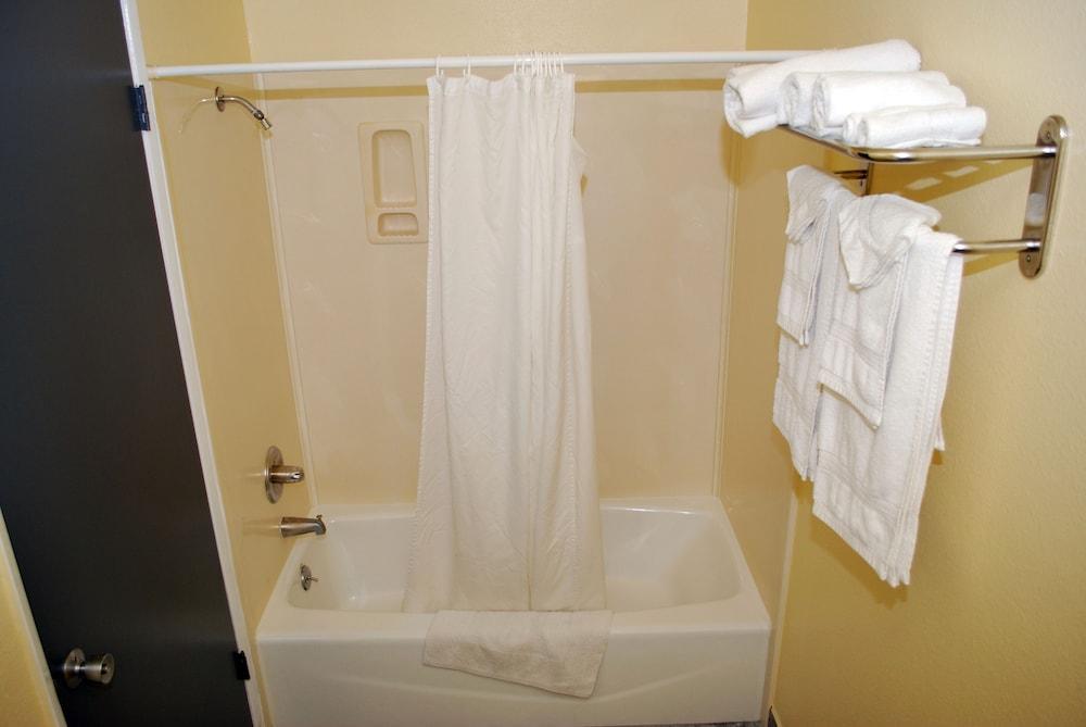 Budget Inn Anaheim photo 18