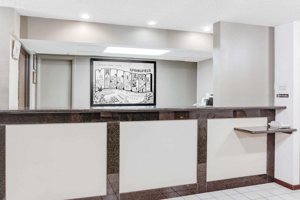 Super 8 by Wyndham Springfield/Battlefield photo 12