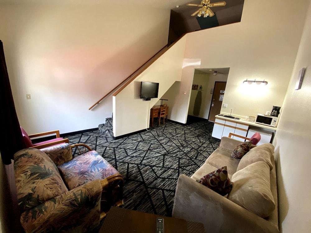 Woodlands Inn & Suites photo 39