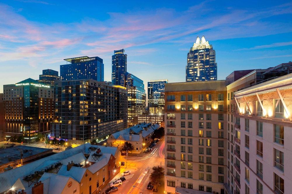 Courtyard by Marriott Austin Downtown/Convention Center photo 13