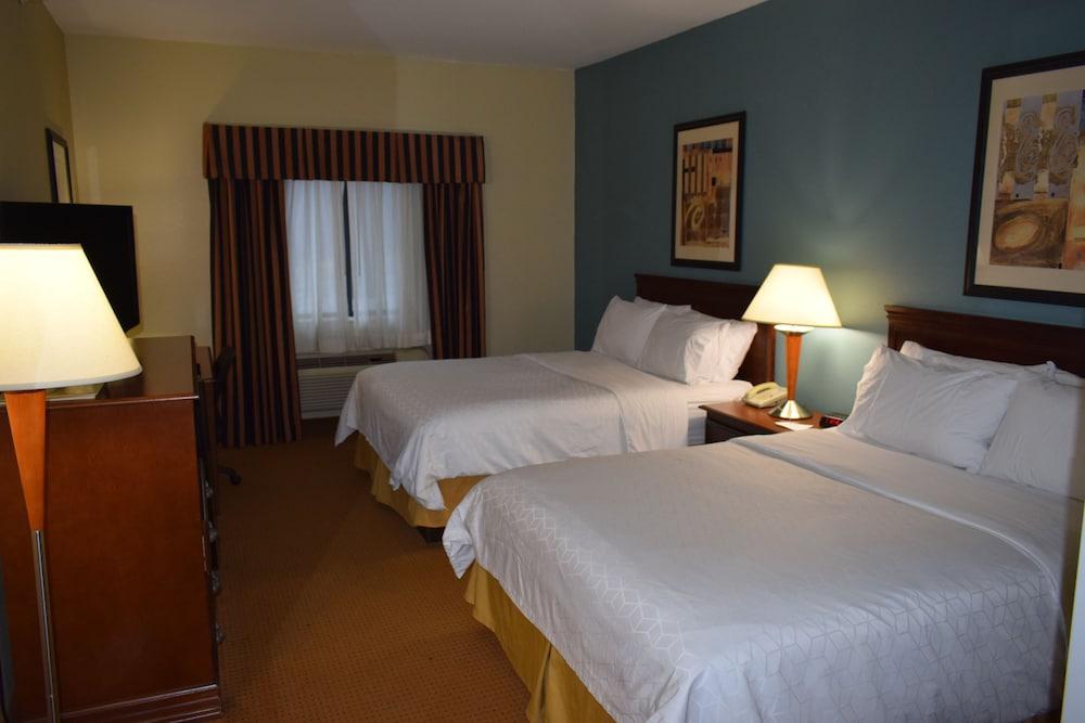 Wingate by Wyndham Newell photo 14