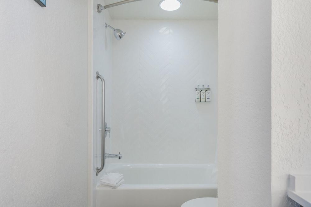Holiday Inn Orlando International Dr-ICON by IHG photo 26