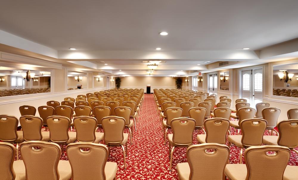 Atrium Hotel at Orange County Airport photo 48