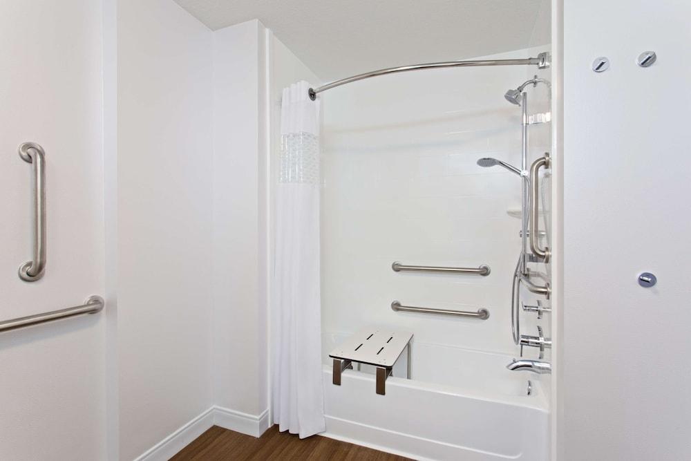 Hampton Inn Sault Ste Marie photo 15