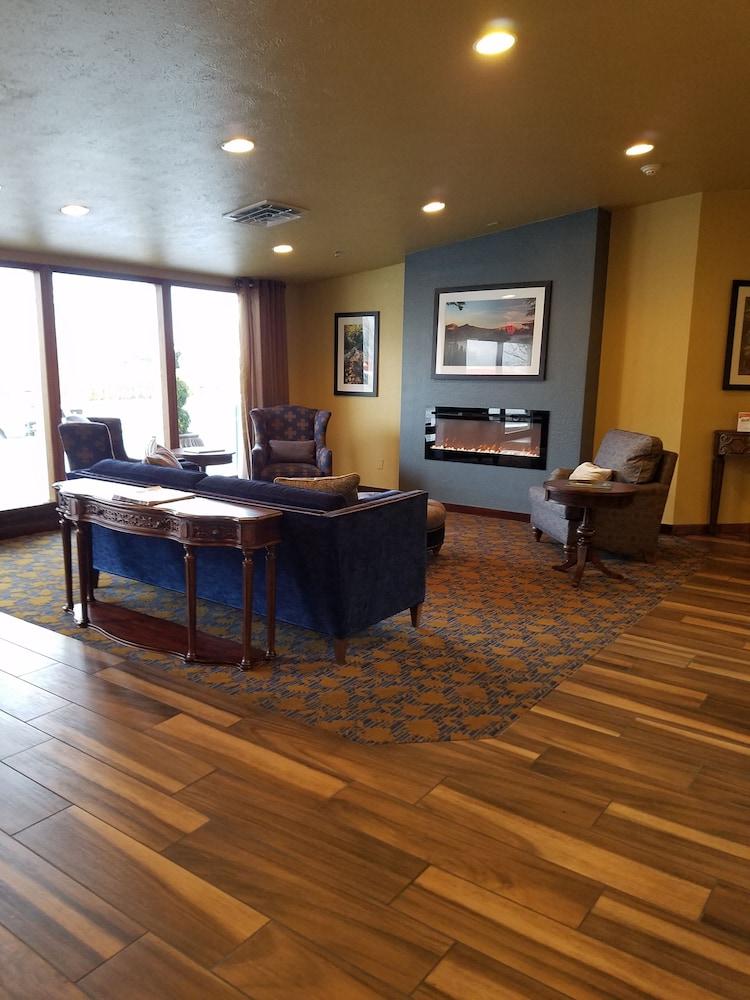 Comfort Inn & Suites Ashland photo 2