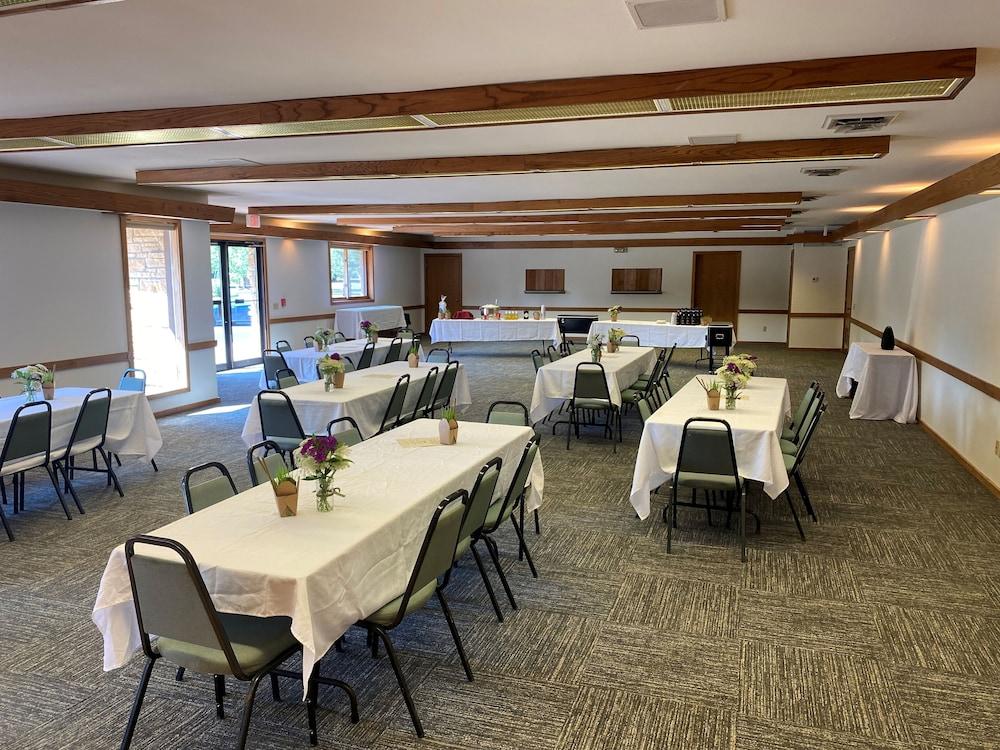 Spring Valley Inn photo 39