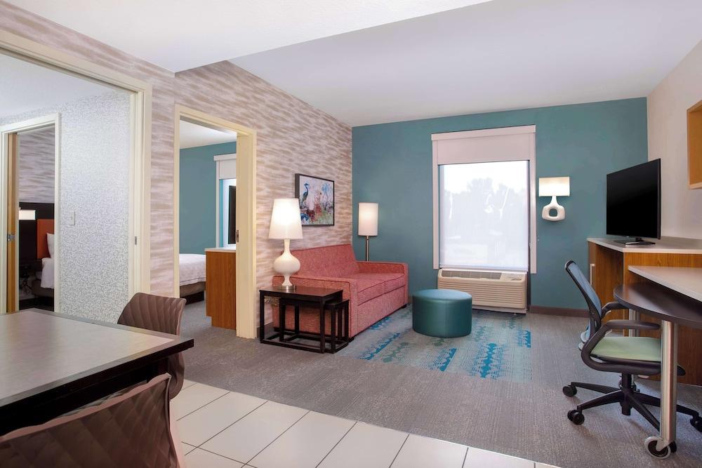 Home2 Suites by Hilton Gainesville Medical Center photo 14