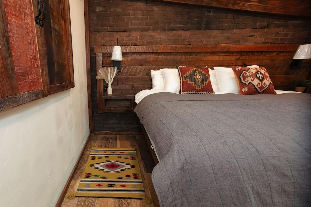 The Frenchman Suites photo 13