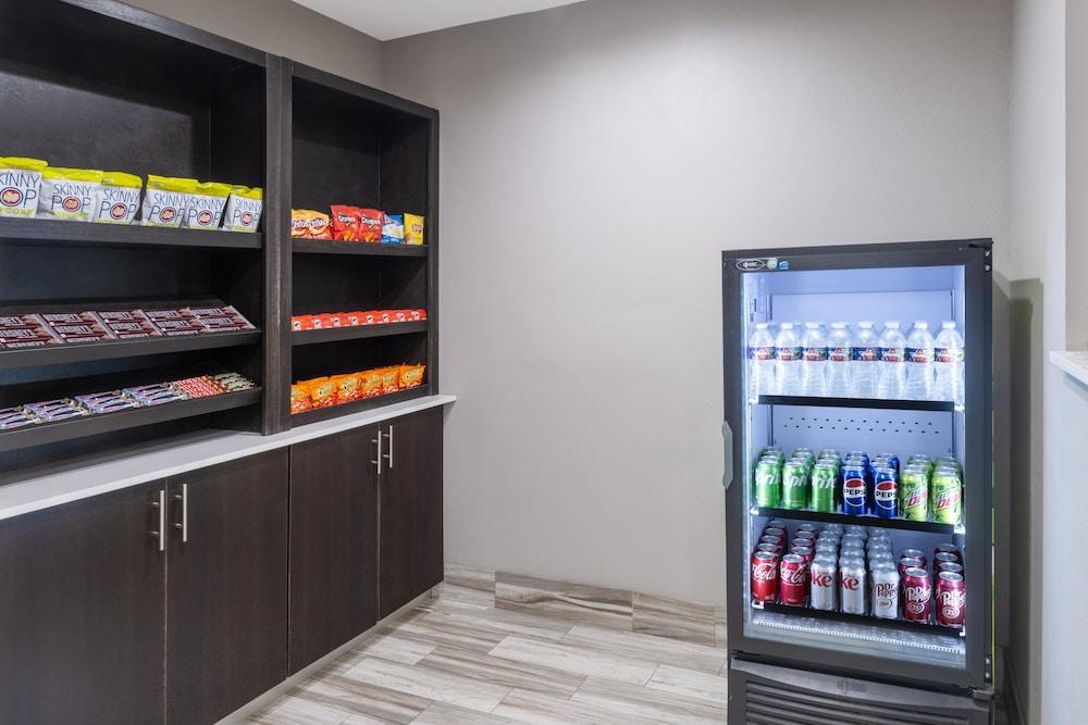 Garner Hotel Oklahoma City - Quail Springs by IHG photo 38