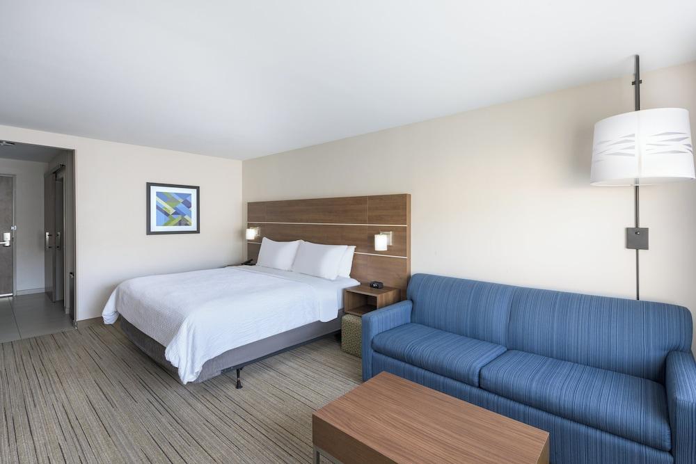 Holiday Inn Express & Suites Phoenix East - Gilbert by IHG photo 14