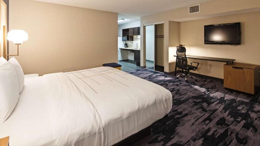 Candlewood Suites San Antonio - Fort Sam Houston photo 12