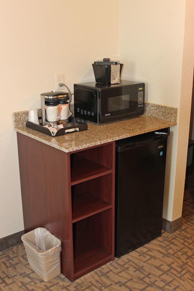 Cobblestone Inn & Suites - Lamoni photo 26