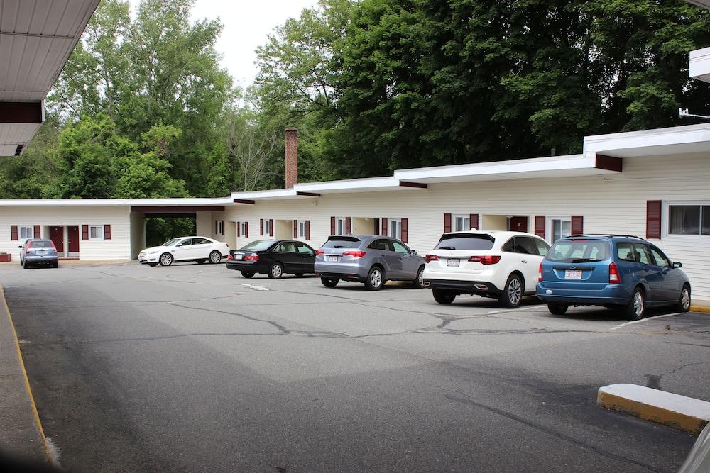 Bedford Motel photo 54