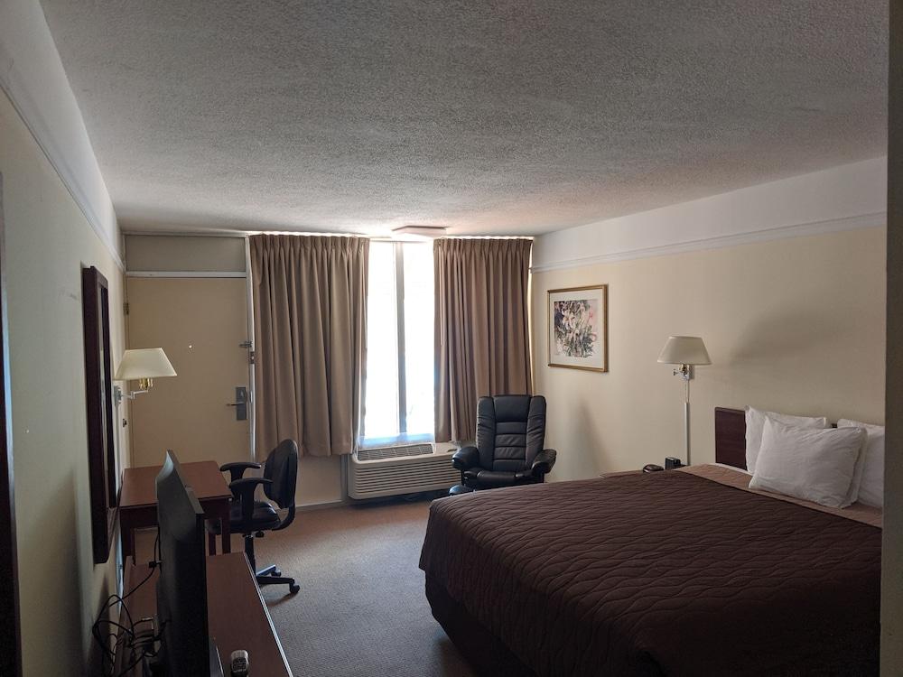 Western Inn and Suites photo 9