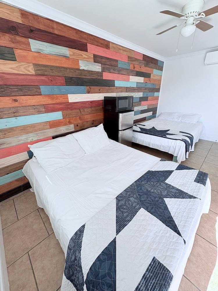 Aransas Beach Extended Stay photo 8