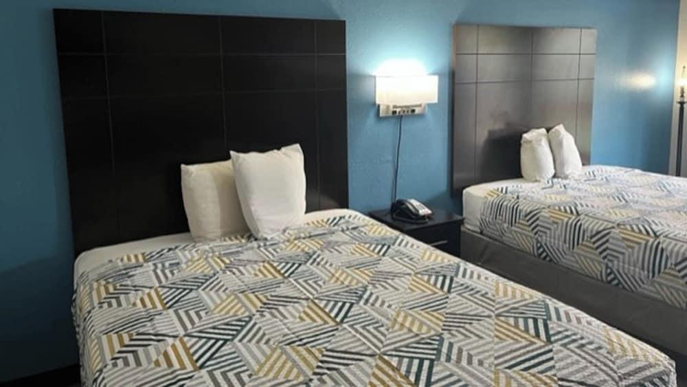 Motel 6 Baton Rouge, LA - East - I-12 photo 5