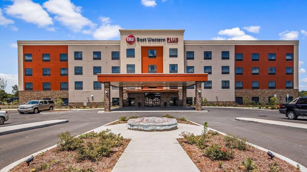 B/W Plus Elizabethtown Inn & Suites photo 31