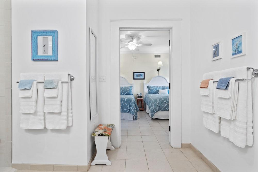 Bay Town Inn photo 21