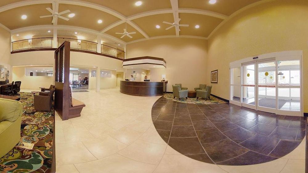 Comfort Suites near Hot Springs Park photo 2