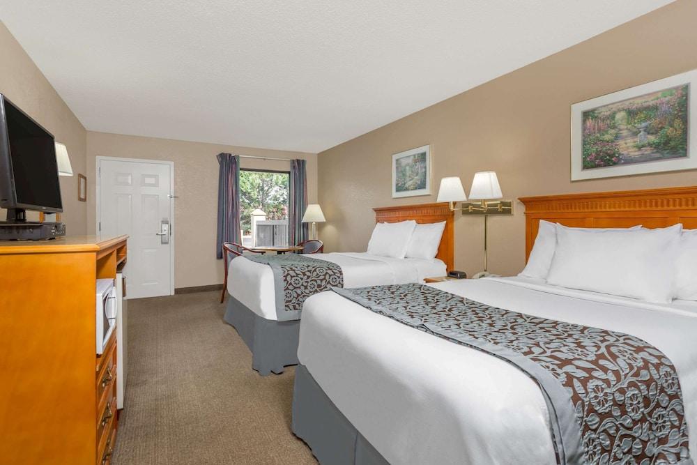 Days Inn by Wyndham Elberton photo 4