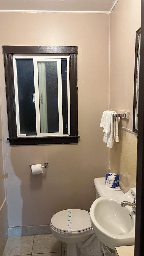 Jumping Frog Motel photo 34